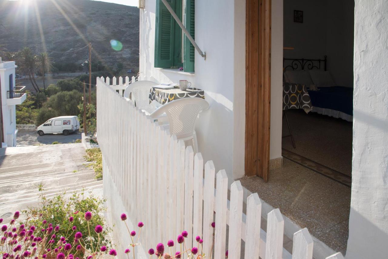 Damianos Rooms Adamantas  Exterior foto